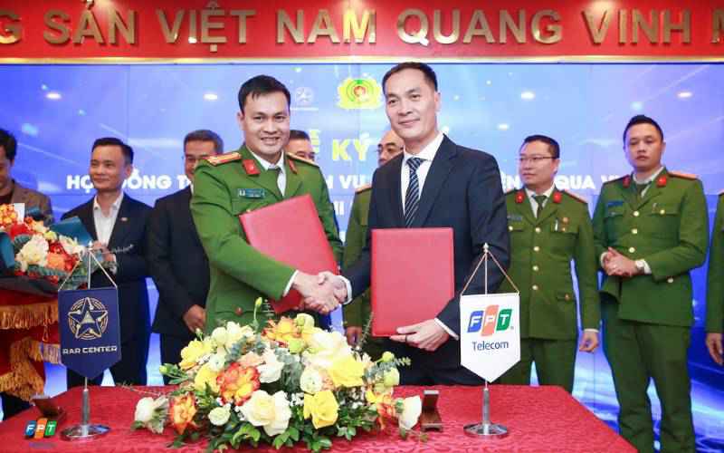 FPT Telecom Triển Khai Xác Thực Điện Tử VNeID Trên Hi FPT Tiên Phong Công Nghệ